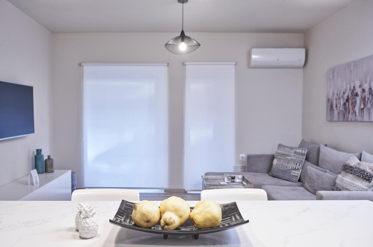 Charitos Iχ, Chic N Modern 2Bd Apt Athens Exterior photo